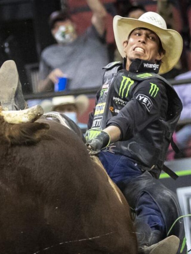 JB Mauney Injury  | Omak Stampede